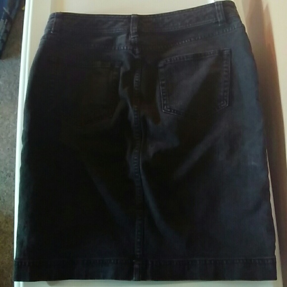 American Living Size 4 Black Denim Skirt - Picture 5 of 5